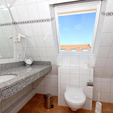 Apartment Hafennahe Mit Balkon Und Meerblick - Hafenhaeuser Wiek 06